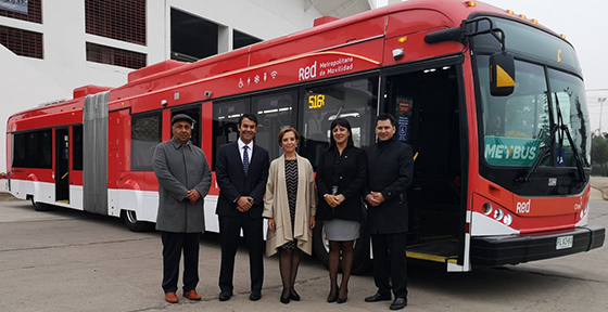 Presentamos primer bus eléctricos articulado que circulará con pasajeros entre Peñalolén y Pudahuel