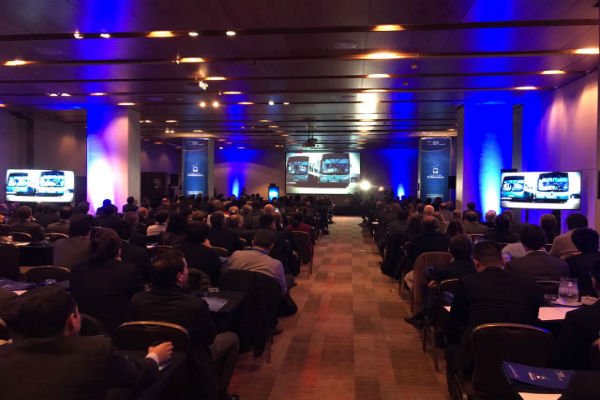 Vista del salón donde se realizó RoadShow por relicitación del Transantiago con más de 200 asistentes