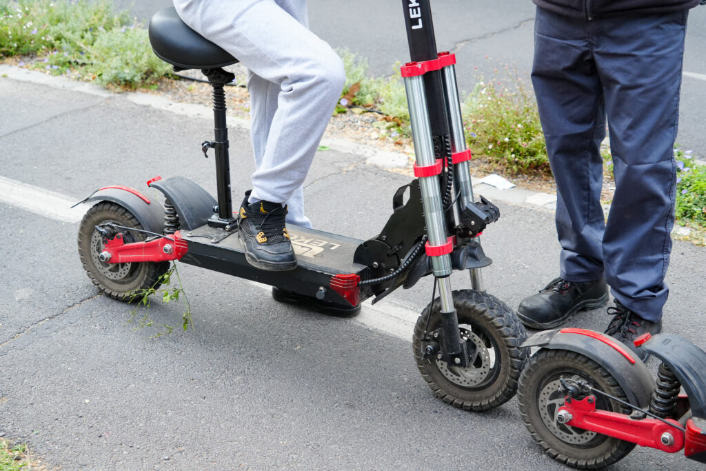 Dispostivo SC-25 para medir velocidad de scooters